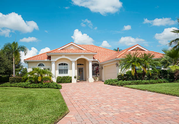 Best Affordable Driveway Pavers  in Lewistown, IL