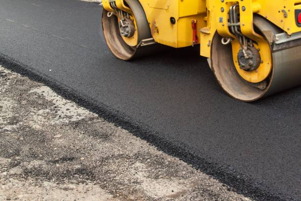 Best Driveway Paving Near Me  in Lewistown, IL
