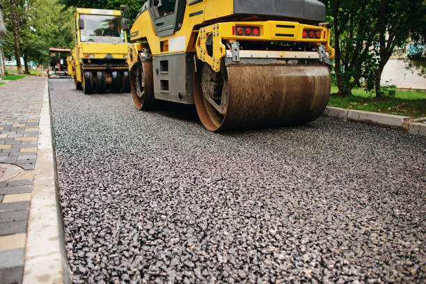 Best Driveway Resurfacing Pavers  in Lewistown, IL